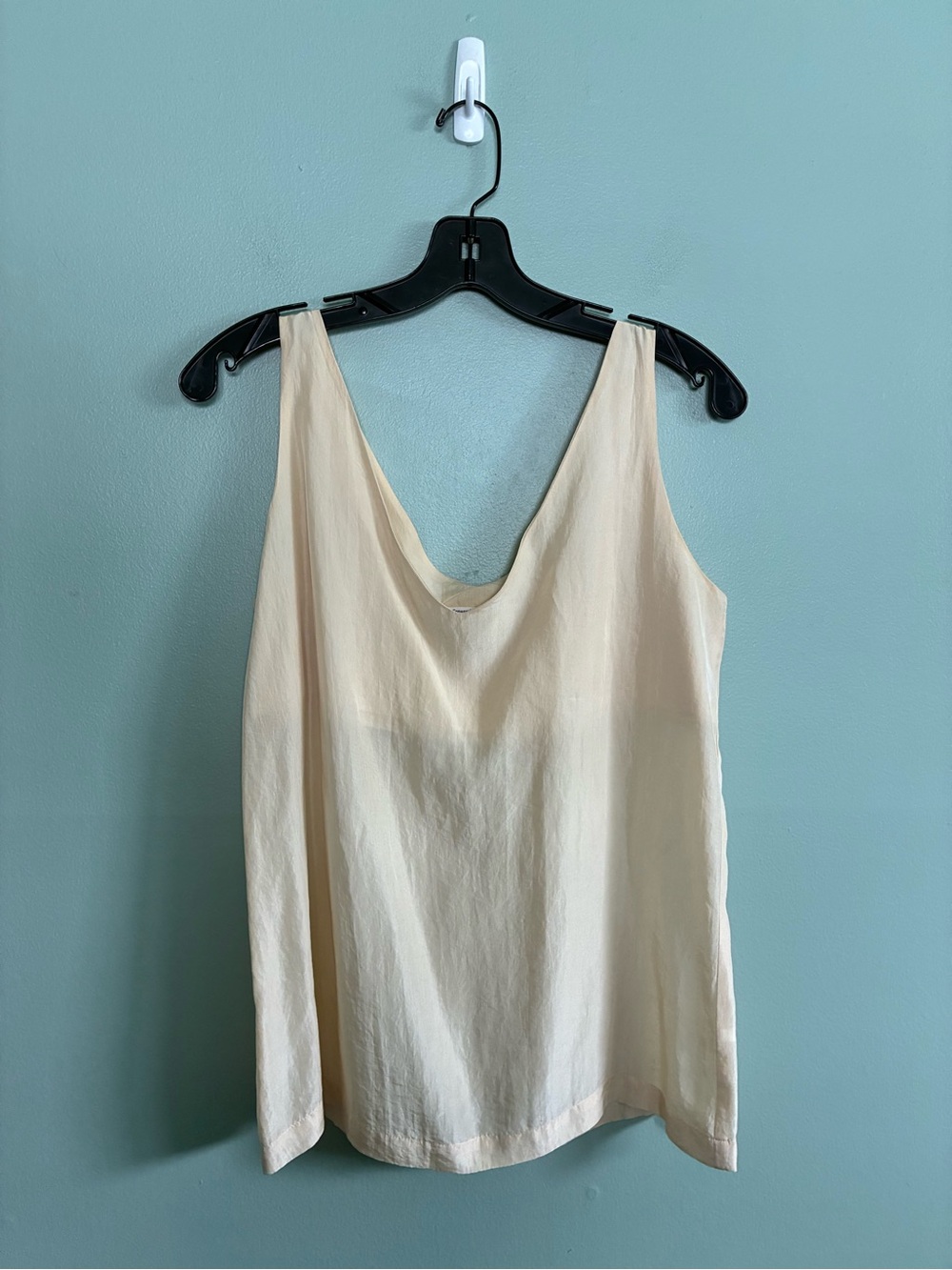 VTG Express 100% Silk Cream Sleeveless V-Neck Tank Top Sz S Minimalist Chic